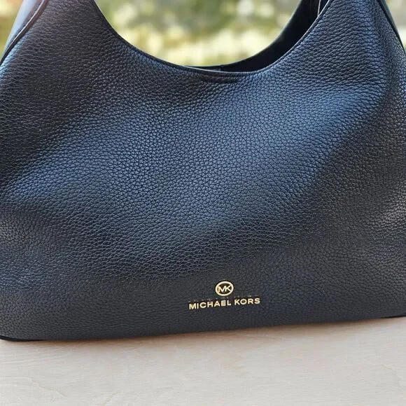 Michael Kors Kelsey Black Pebbled Leather Shoulder Bag, Pre-owned - Picture 7 of 10